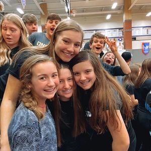 Meet your Posher, Lucy